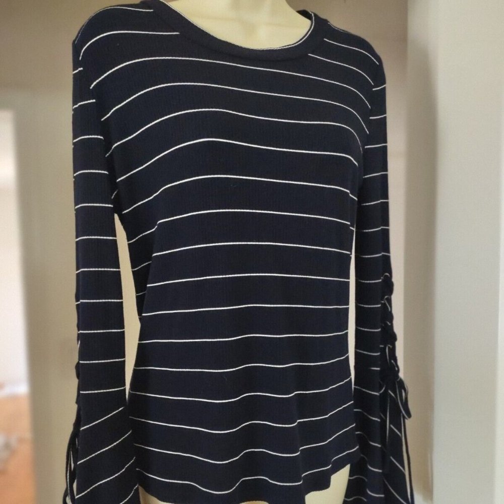 William B Women Blue & White Long Sleeve Top, Blouse - LARGE